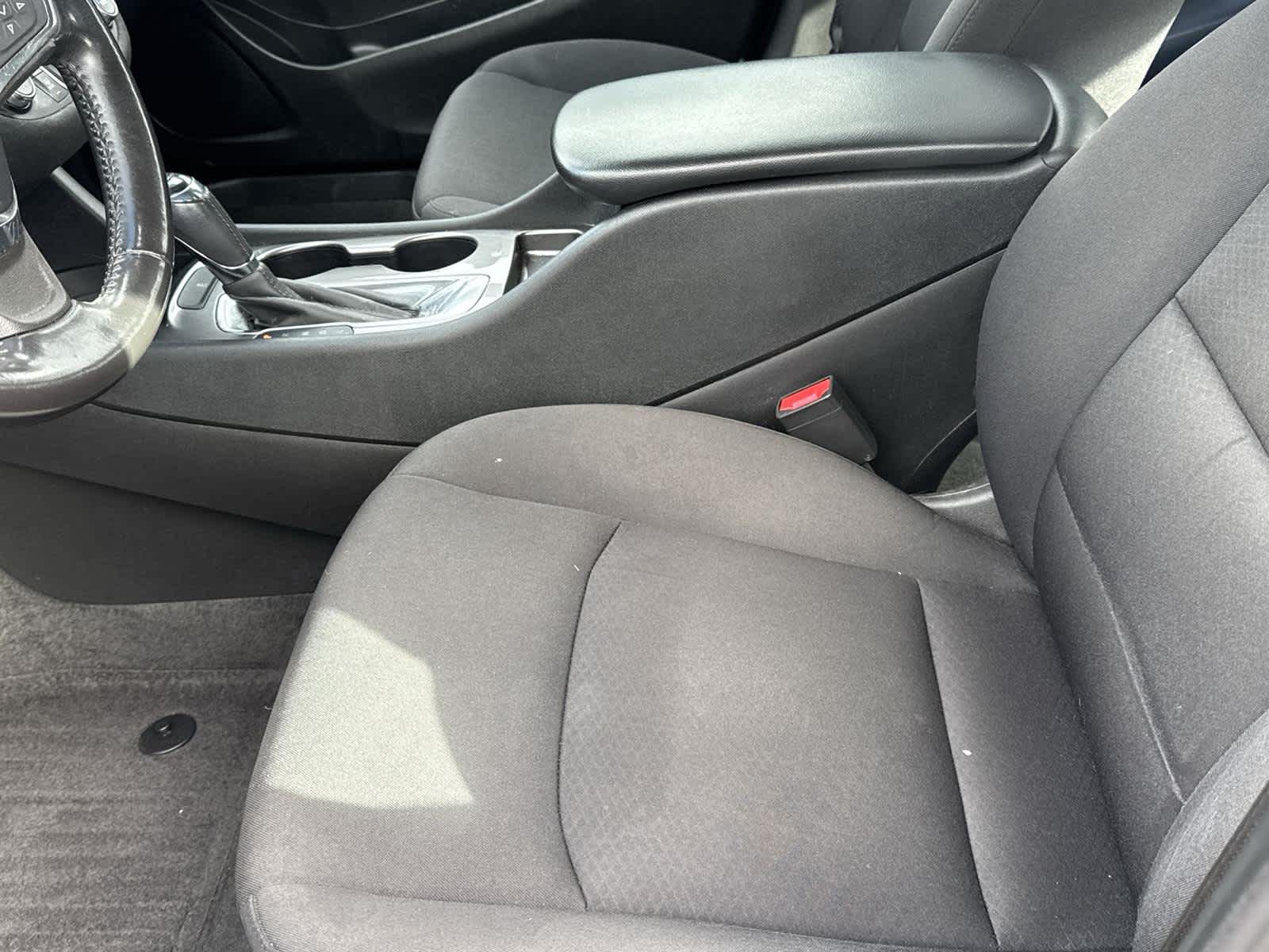 Thumbnail: 2020 Chevrolet Malibu - 13