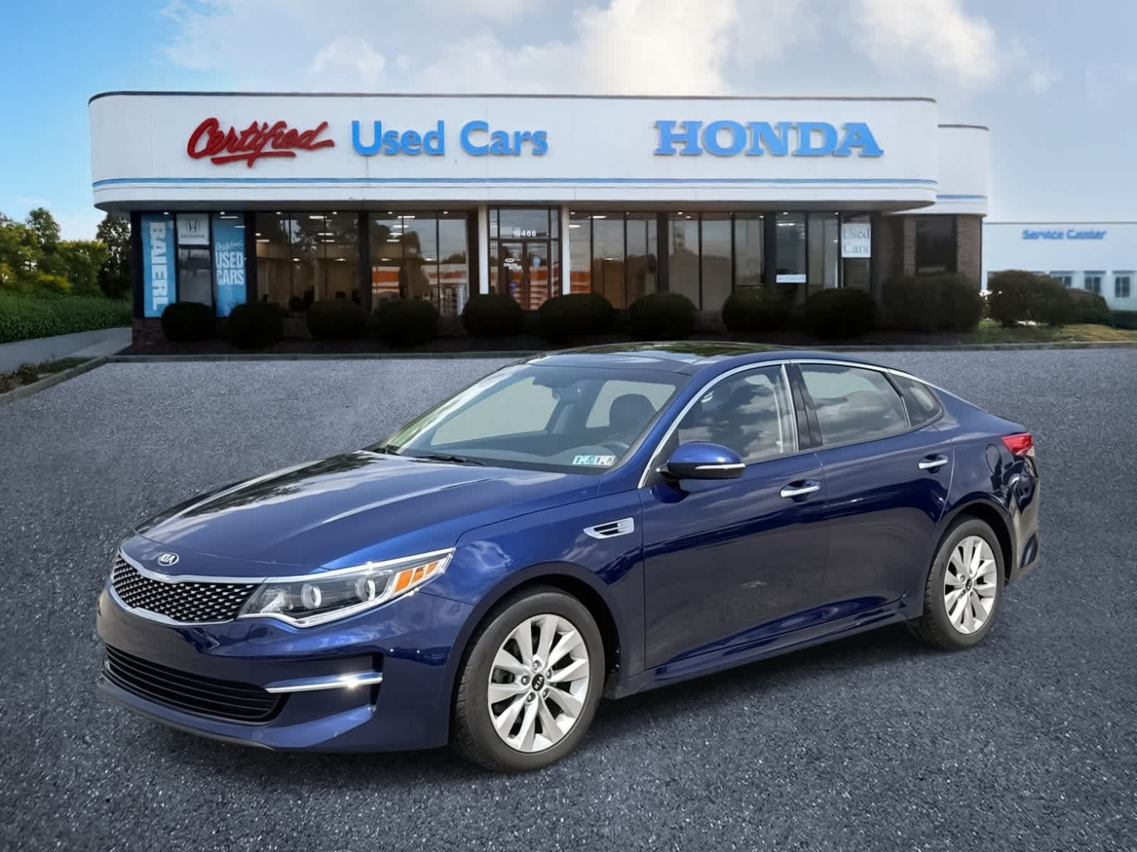 2017 Kia Optima EX Hero Image