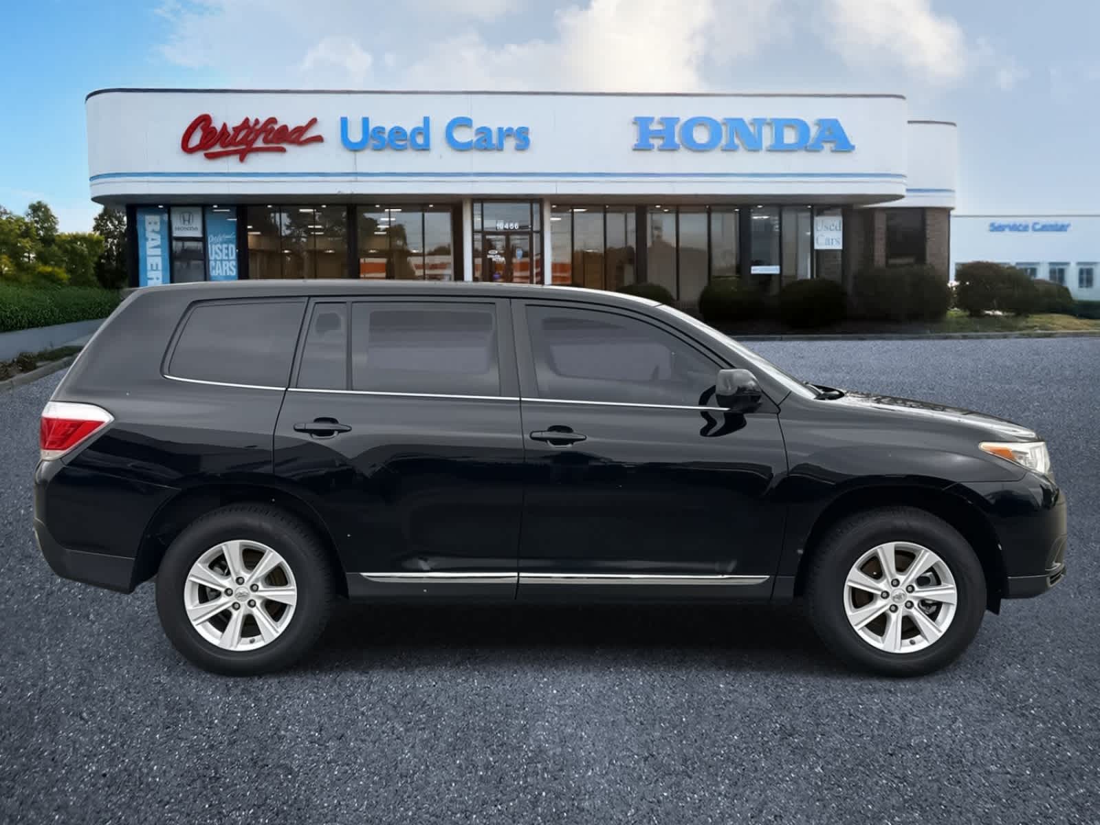 Thumbnail: 2013 Toyota Highlander - 3