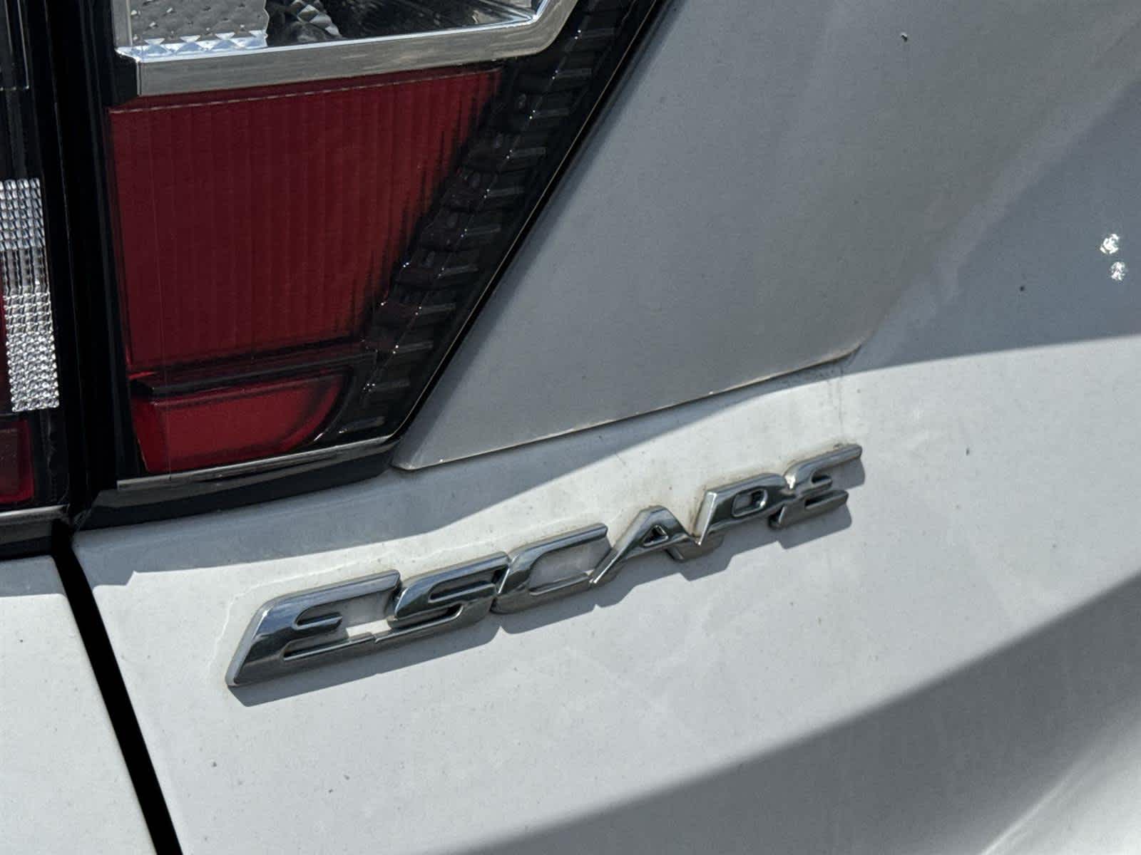 Thumbnail: 2017 Ford Escape - 11