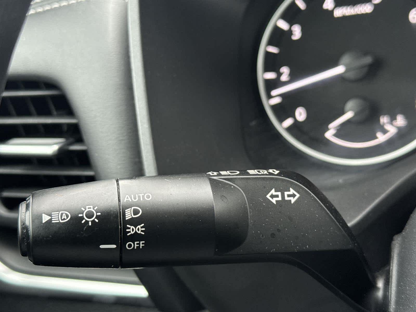 Thumbnail: 2023 Nissan Rogue - 20