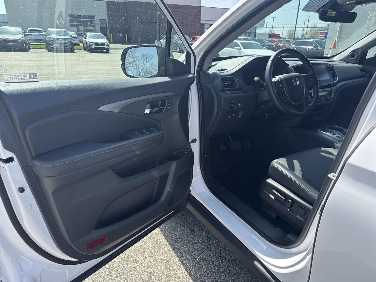 Thumbnail: 2023 Honda Ridgeline - 2