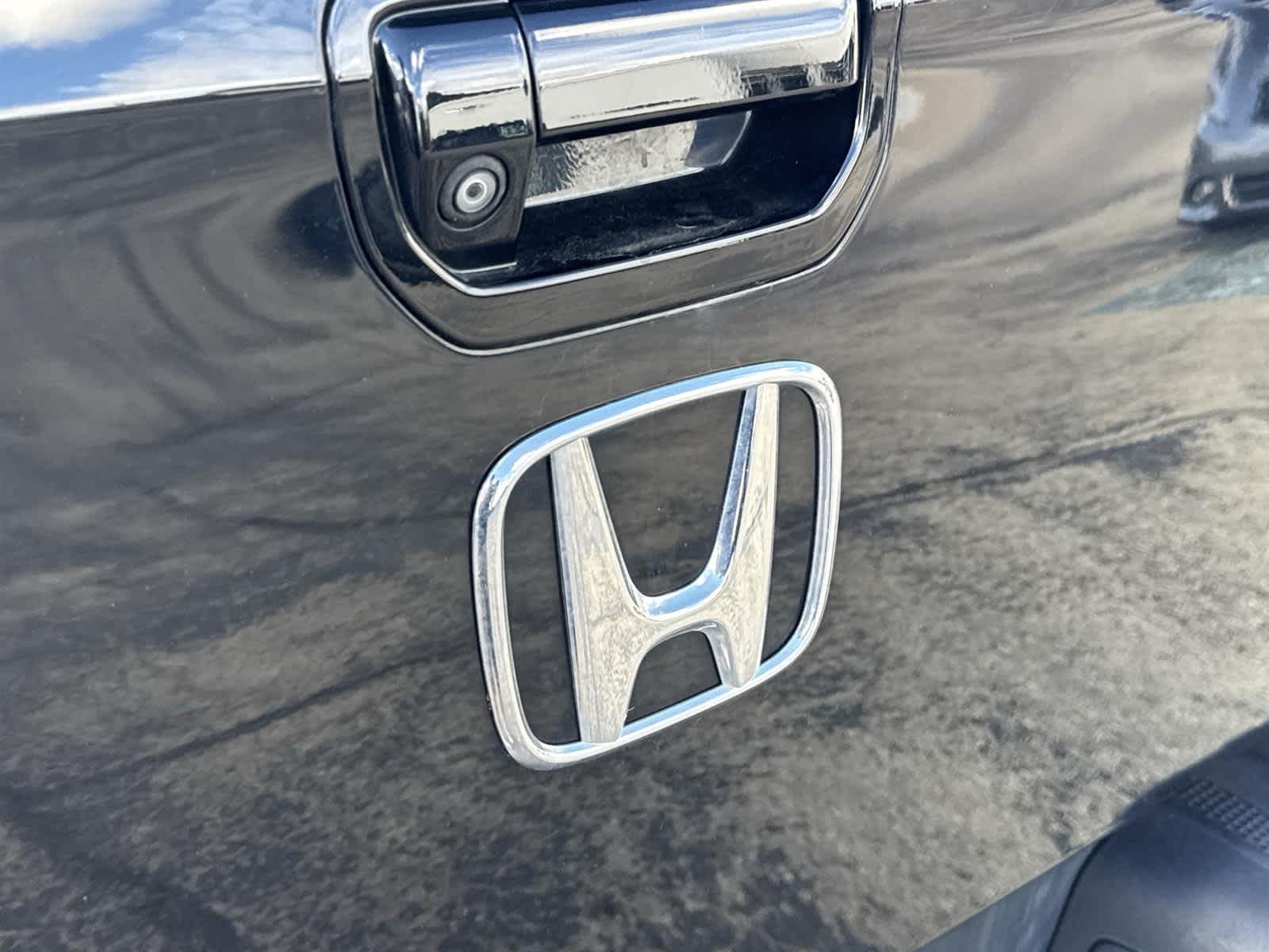 Thumbnail: 2017 Honda Ridgeline - 10