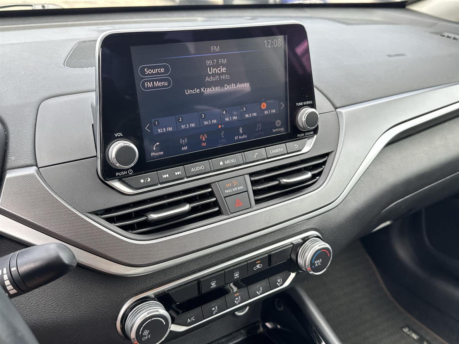 Thumbnail: 2023 Nissan Altima - 21