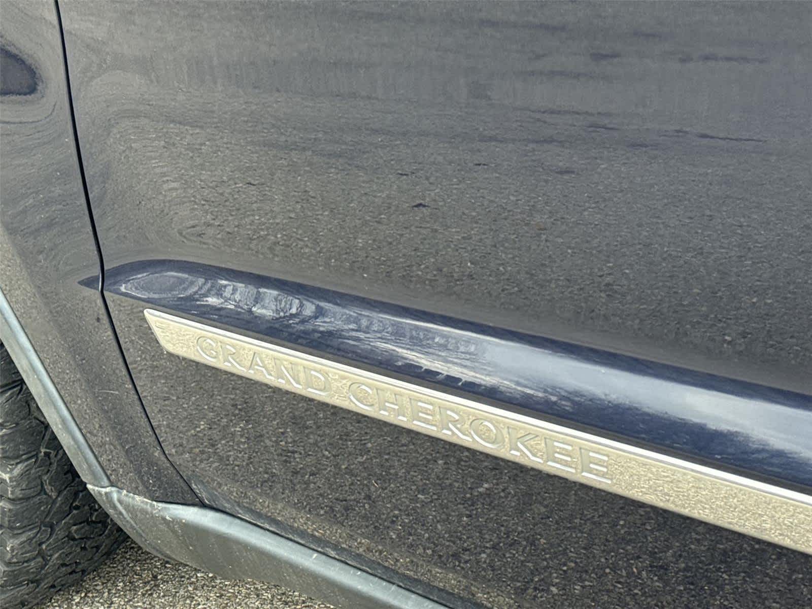 Thumbnail: 2013 Jeep Grand Cherokee - 12