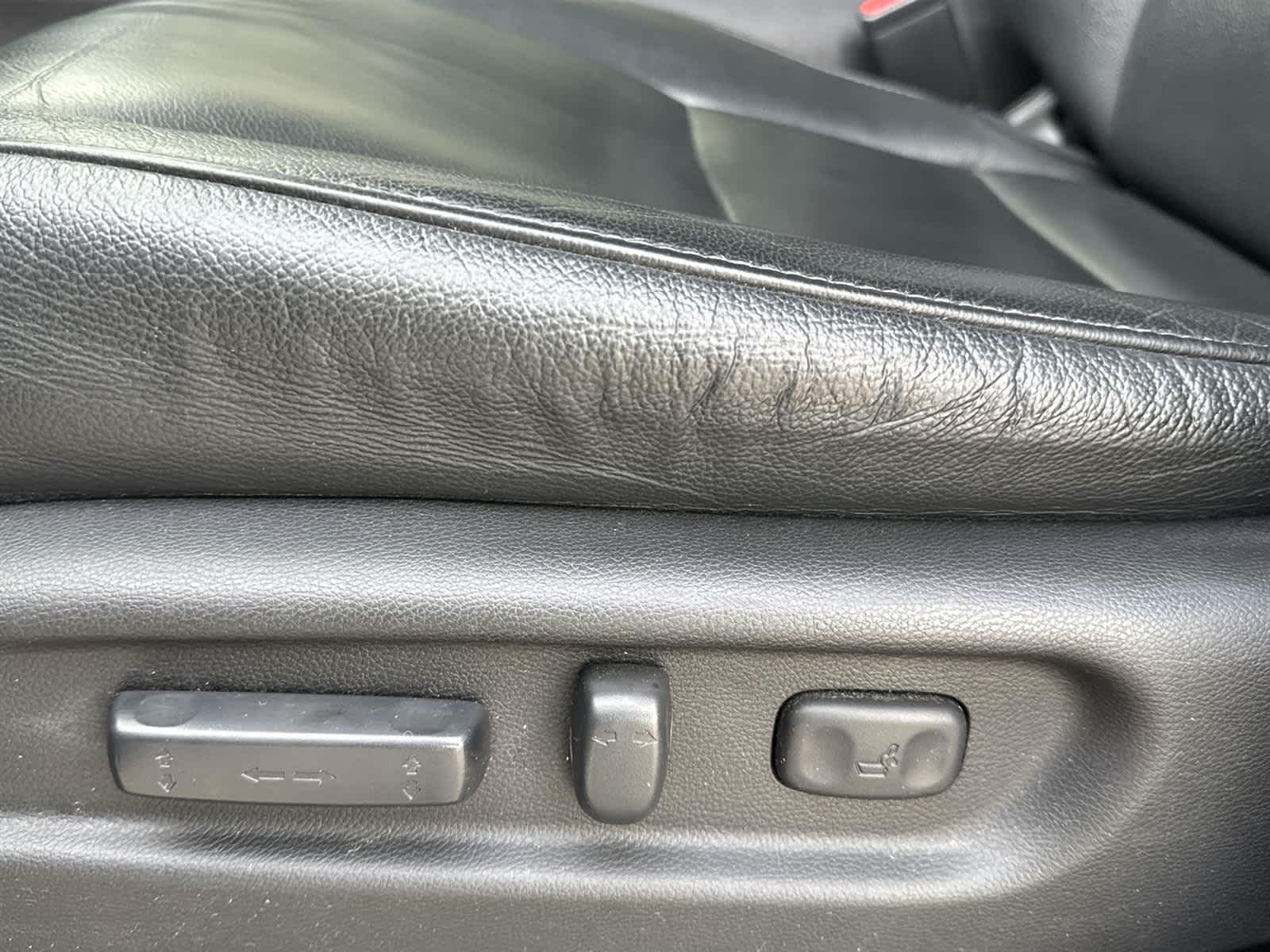 Thumbnail: 2018 Honda Pilot - 14