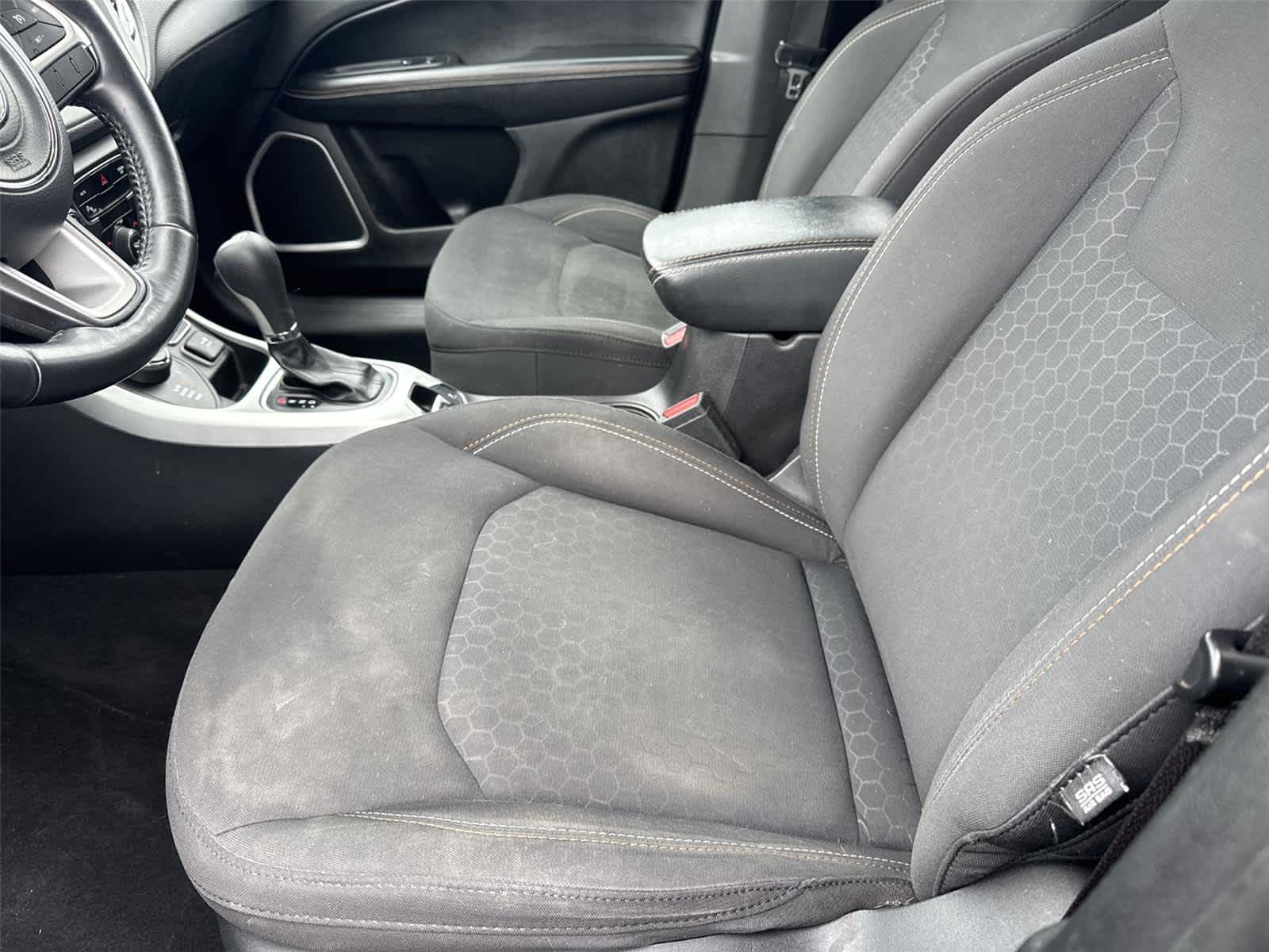 Thumbnail: 2019 Jeep Compass - 11