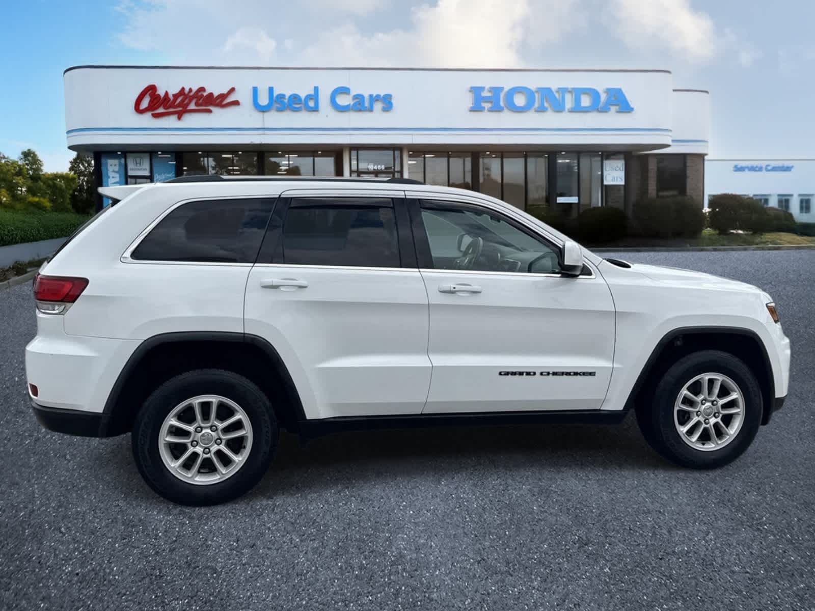 Thumbnail: 2020 Jeep Grand Cherokee - 6