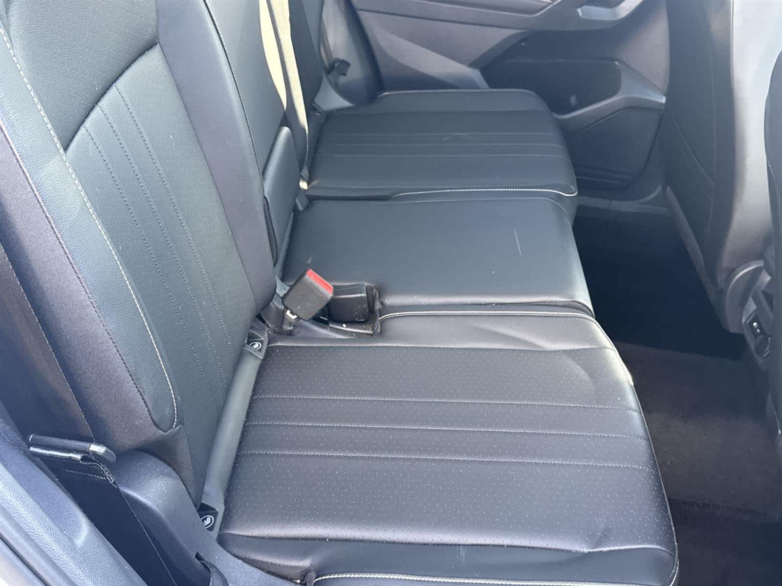 Thumbnail: 2022 Volkswagen Tiguan - 16