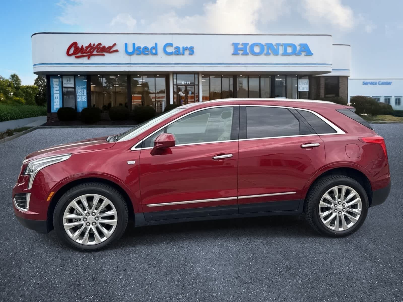 Thumbnail: 2019 Cadillac XT5 - 2