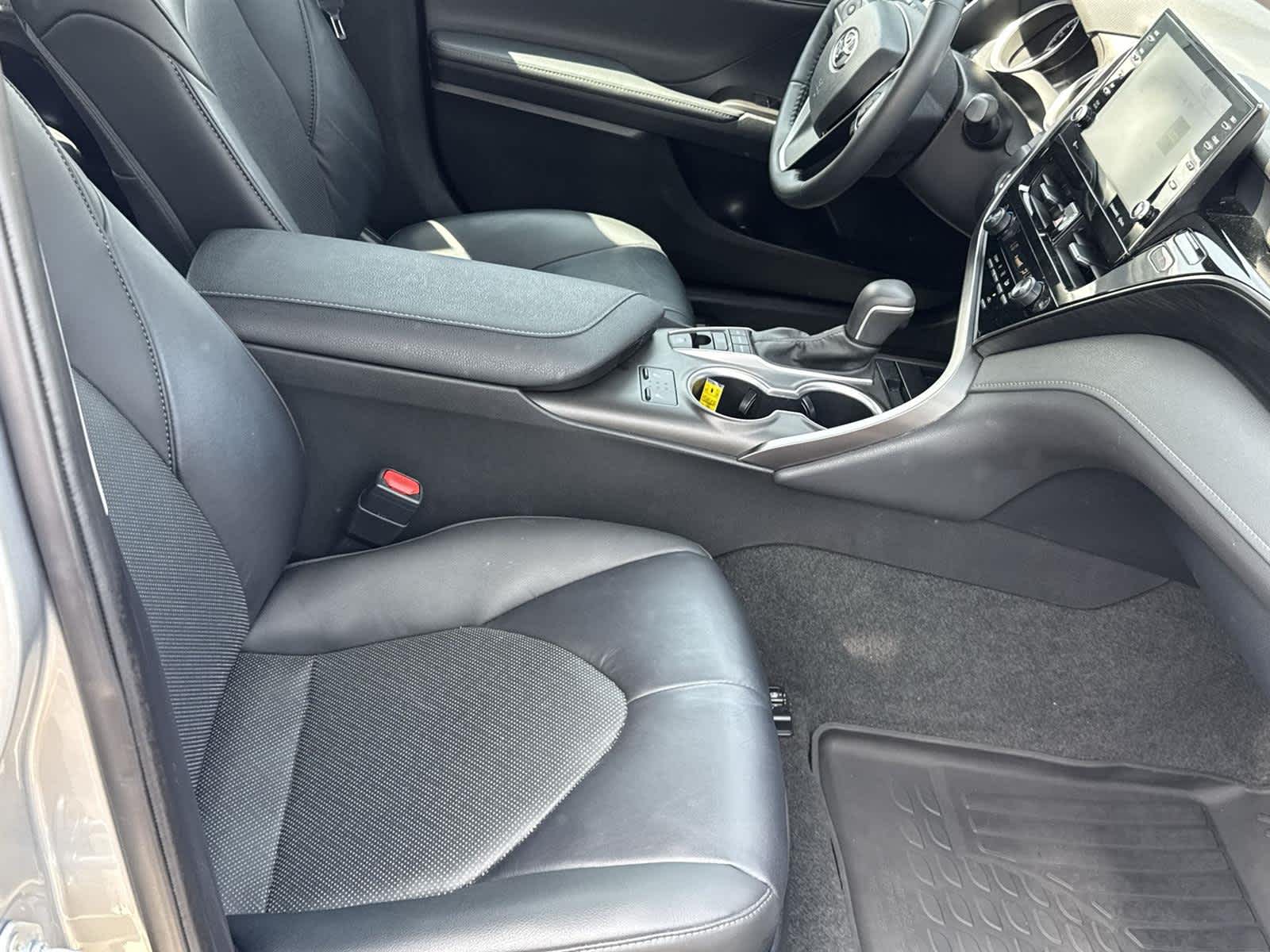 2022 Toyota Camry XLE 16