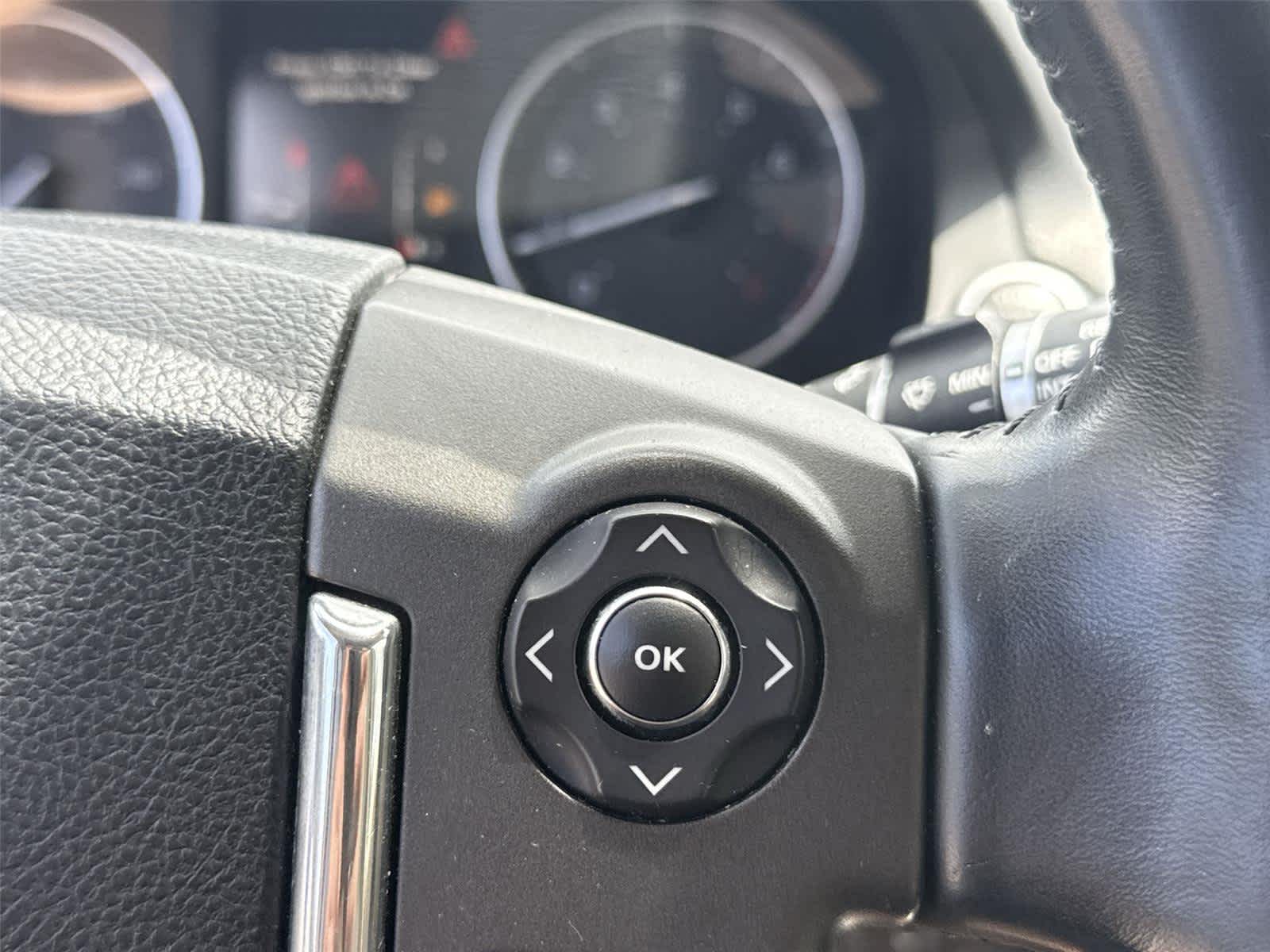 Thumbnail: 2013 Land Rover LR2 - 19
