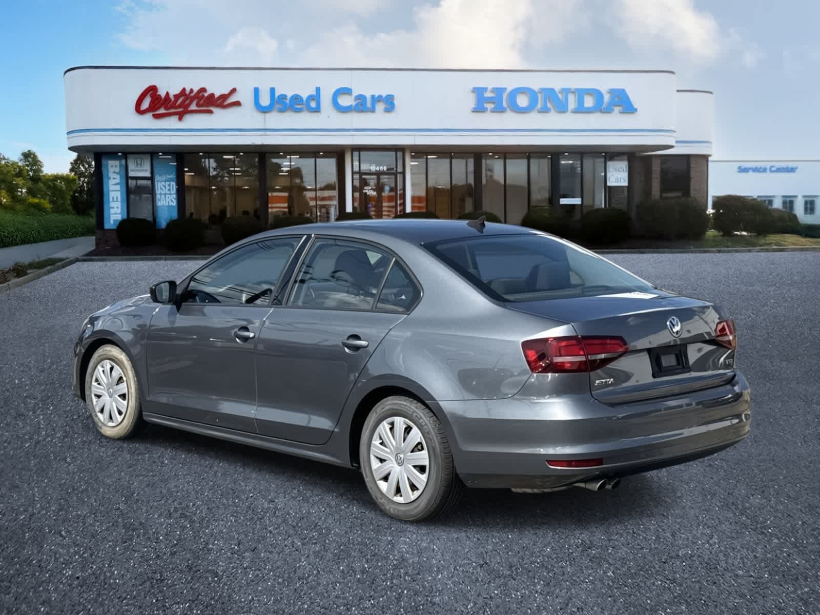 Thumbnail: 2016 Volkswagen Jetta - 4