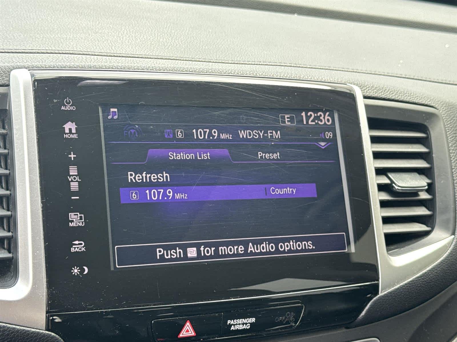 Thumbnail: 2018 Honda Pilot - 25