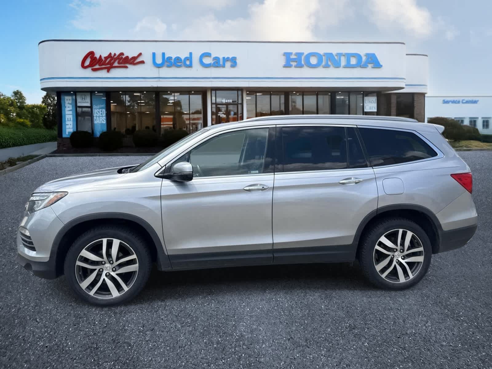 Thumbnail: 2018 Honda Pilot - 2