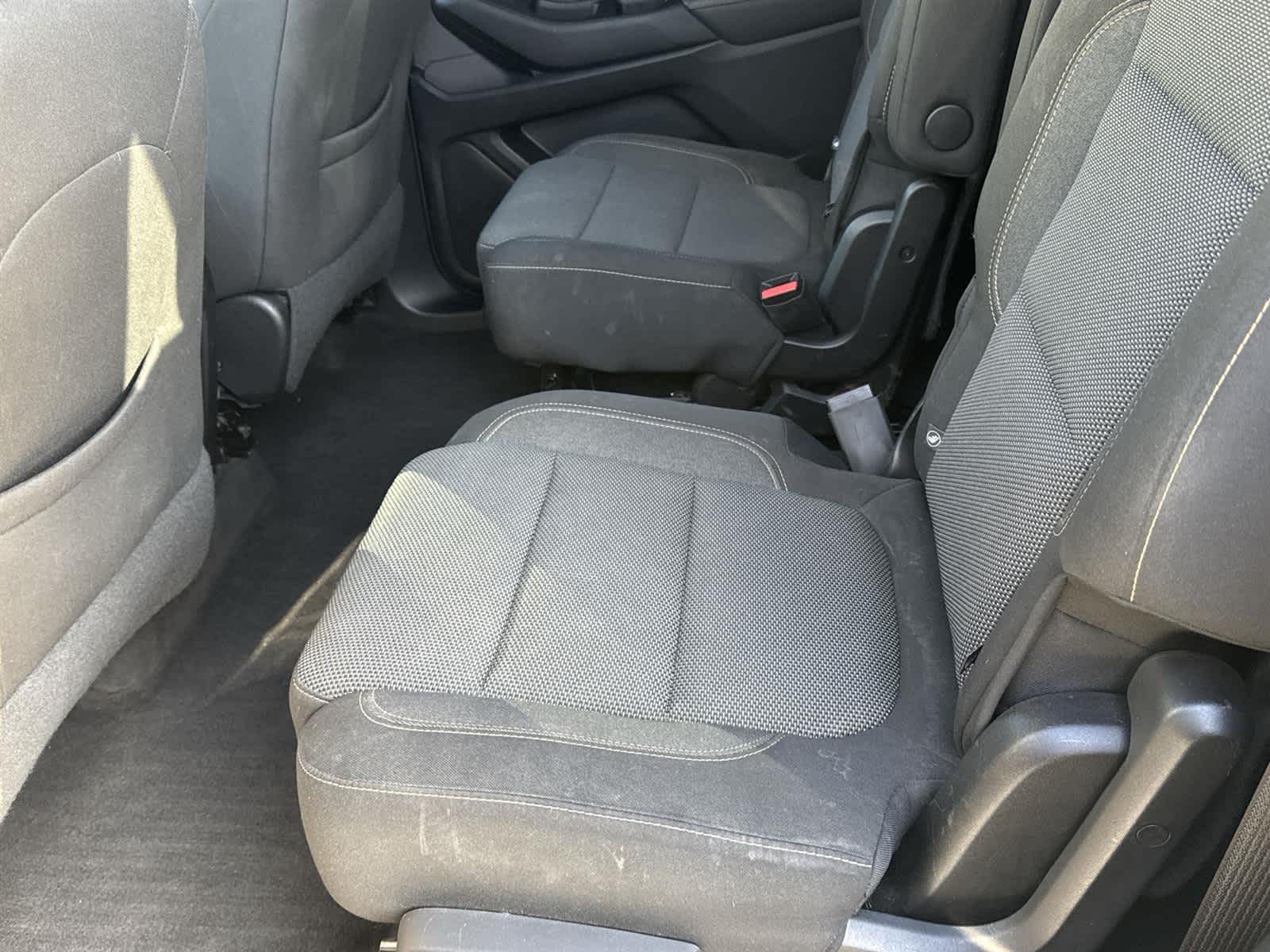 Thumbnail: 2019 Chevrolet Traverse - 14