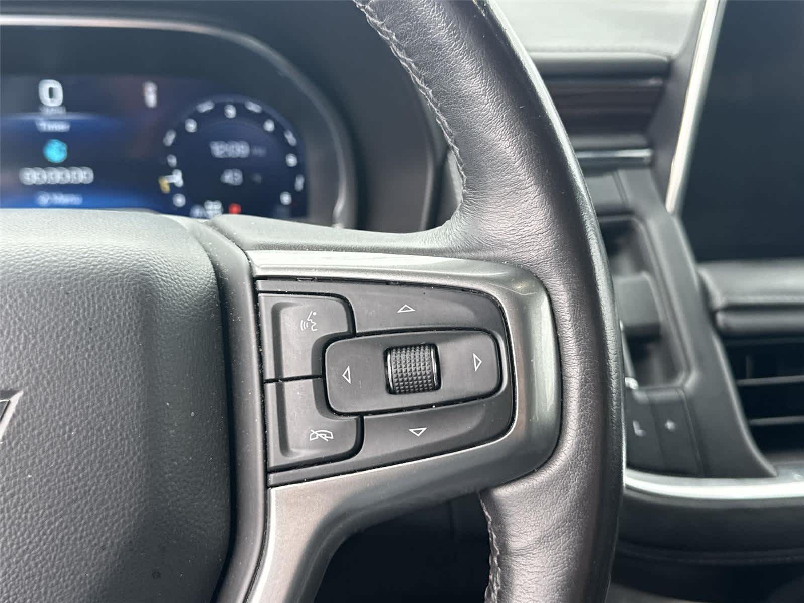 Thumbnail: 2023 Chevrolet Suburban - 21