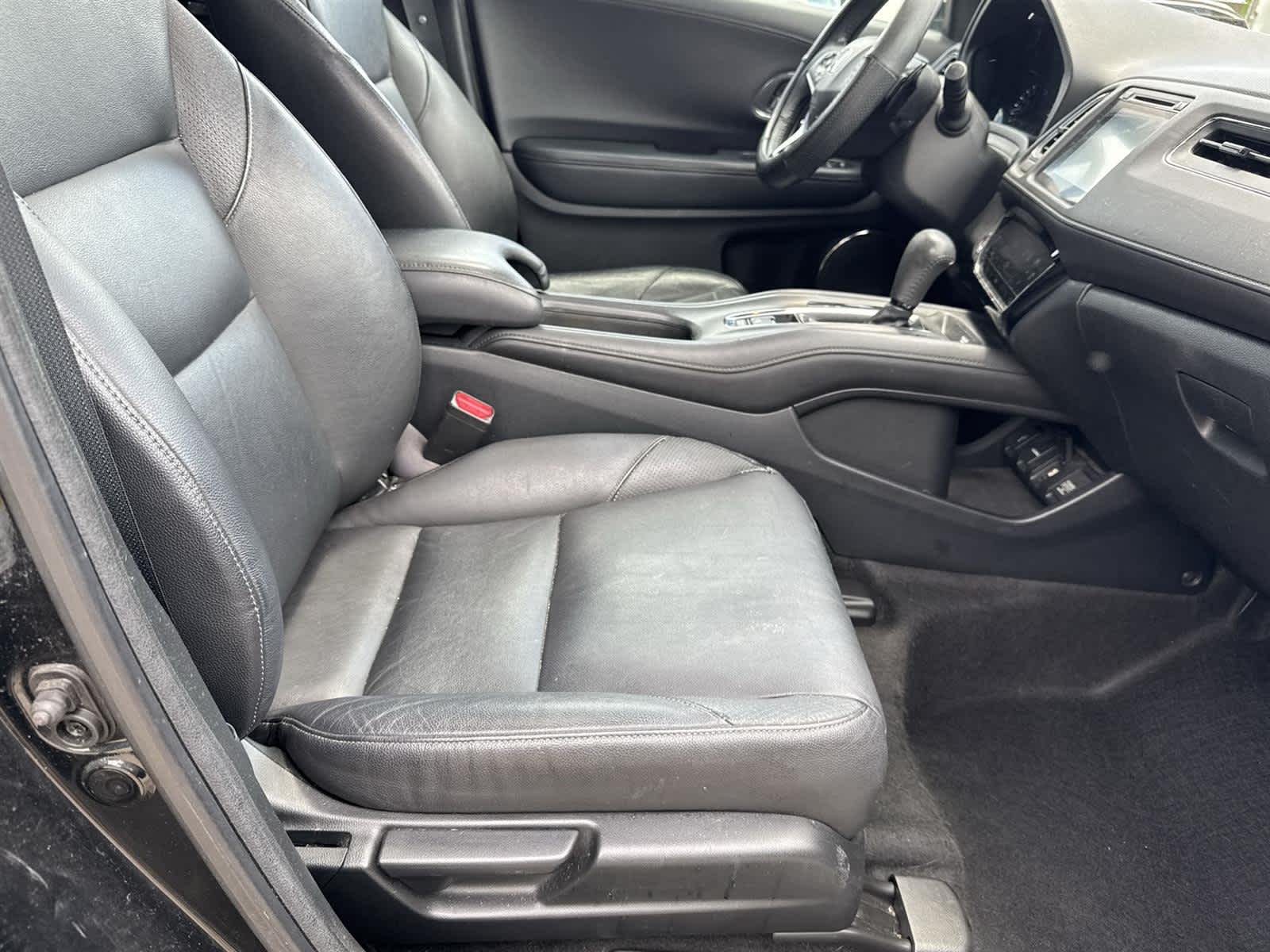 Thumbnail: 2016 Honda HR-V - 18