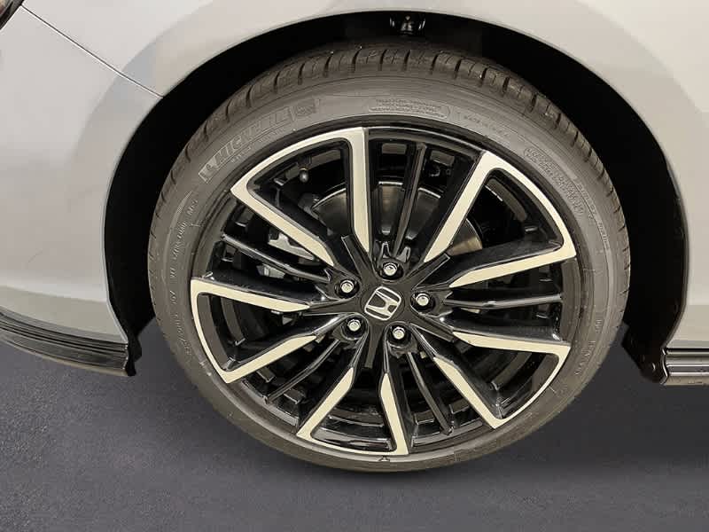 2025 Honda Accord Touring 11