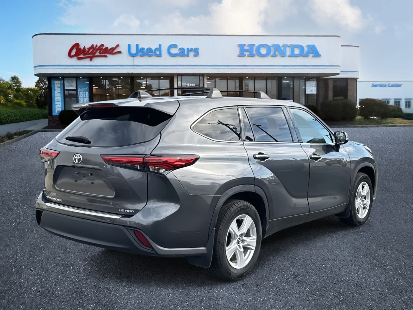 Thumbnail: 2022 Toyota Highlander - 5