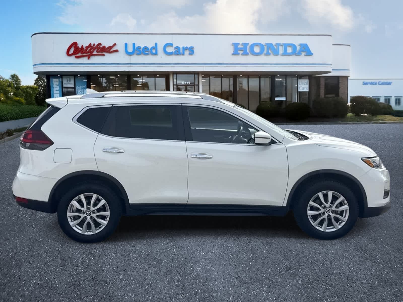 Thumbnail: 2020 Nissan Rogue - 6