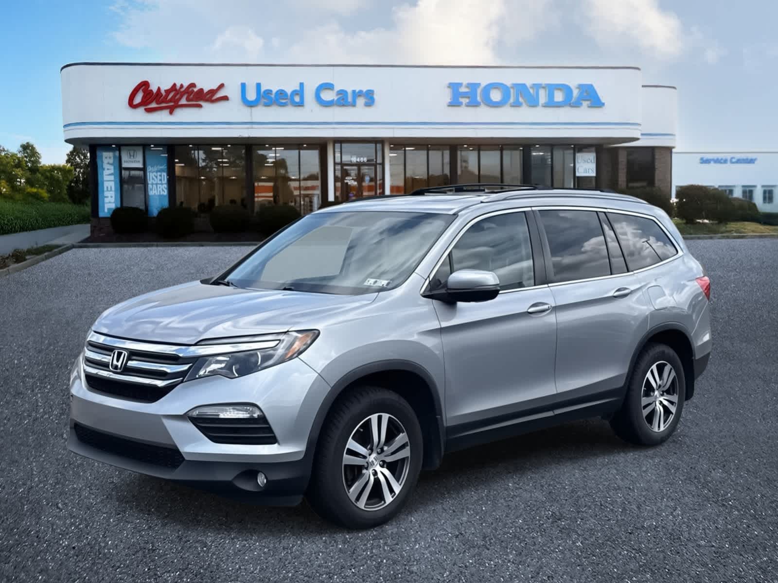 Thumbnail: 2017 Honda Pilot - 1