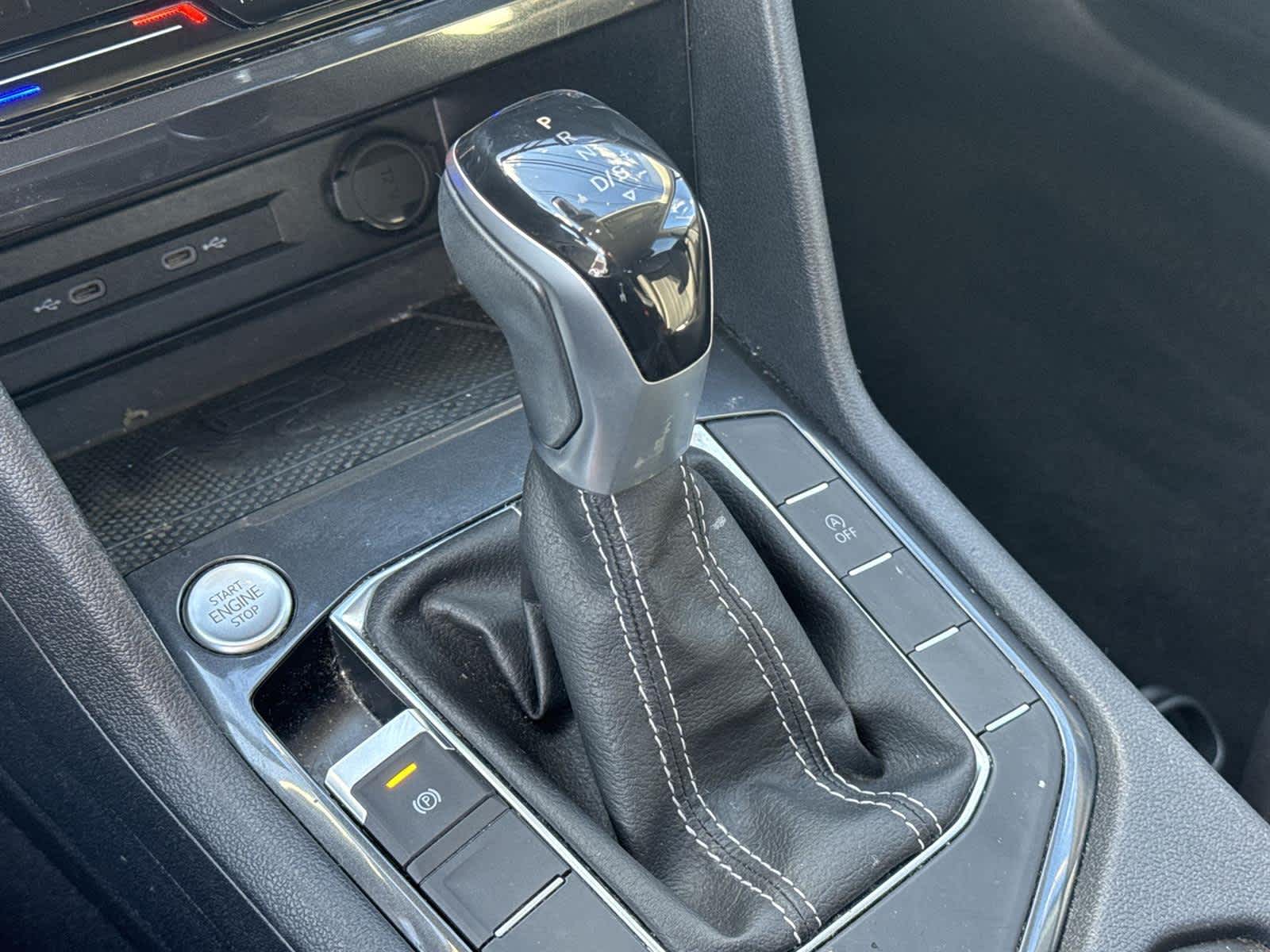 Thumbnail: 2022 Volkswagen Tiguan - 29