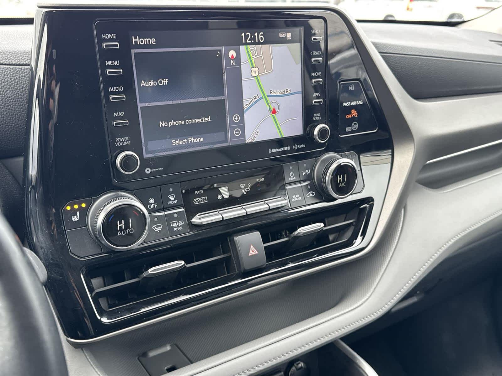 Thumbnail: 2020 Toyota Highlander - 23