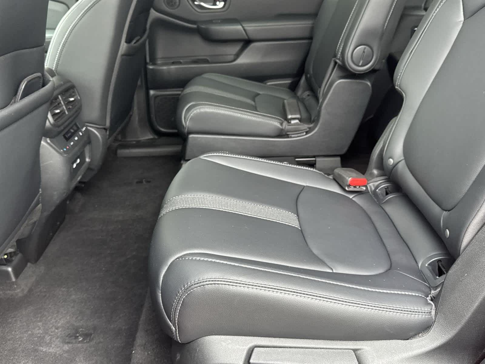 Thumbnail: 2023 Honda Pilot - 15