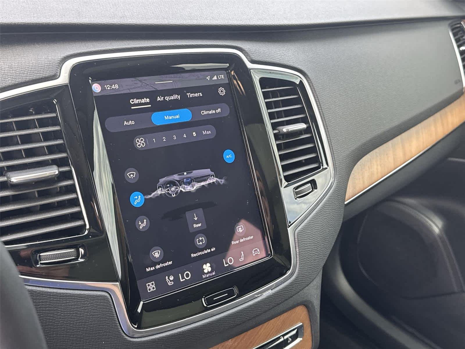 Thumbnail: 2023 Volvo XC90 - 22