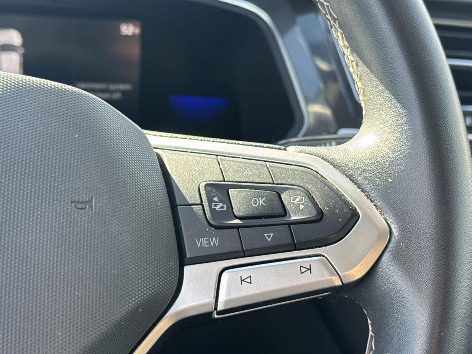 Thumbnail: 2022 Volkswagen Tiguan - 20