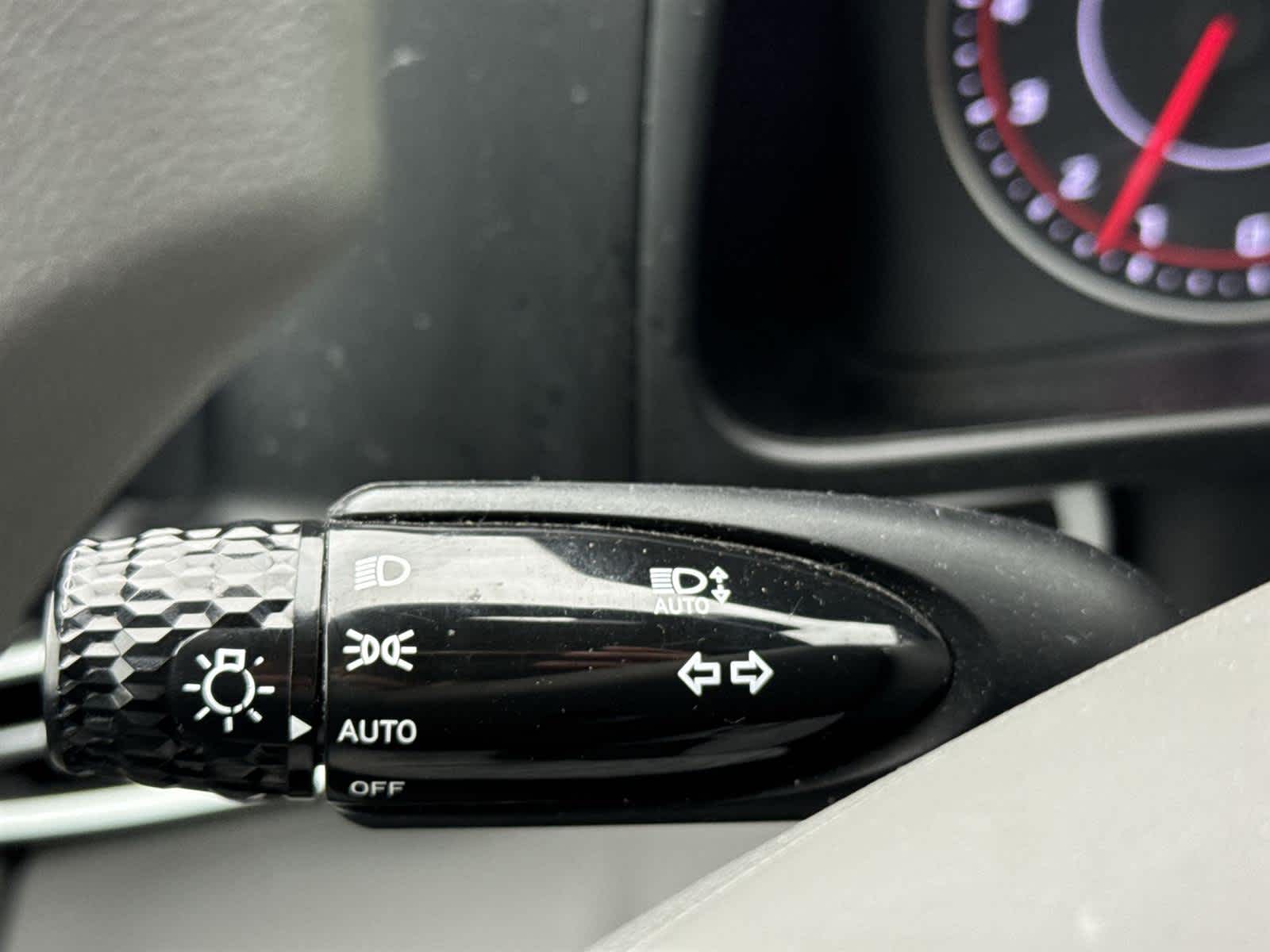 Thumbnail: 2022 Hyundai Elantra - 21