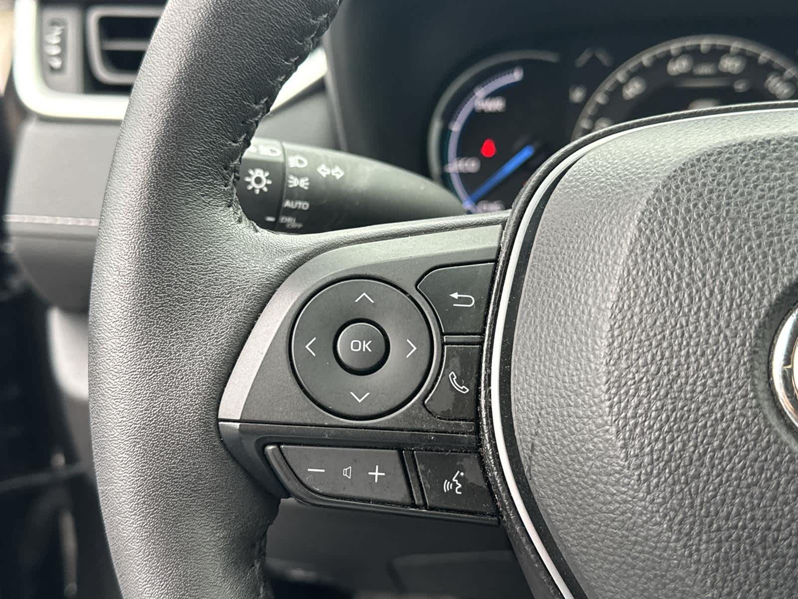 Thumbnail: 2024 Toyota RAV4 - 20