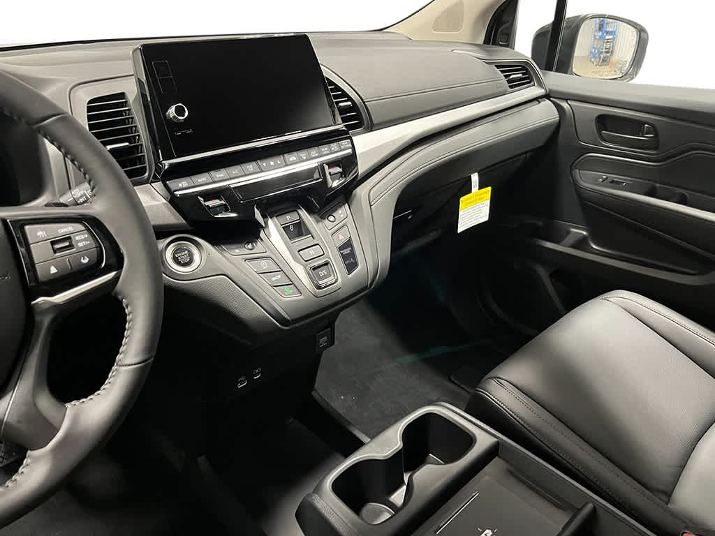 Thumbnail: 2026 Honda Odyssey - 17