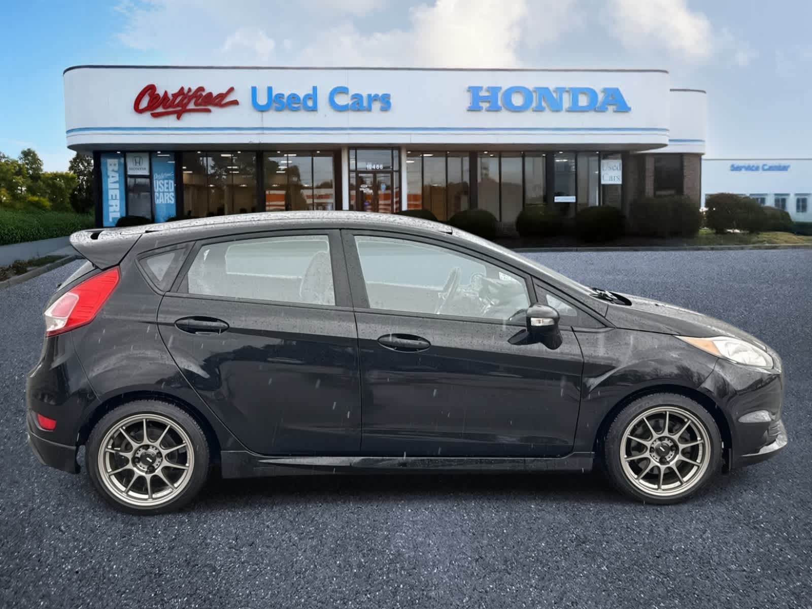 Thumbnail: 2016 Ford Fiesta - 6