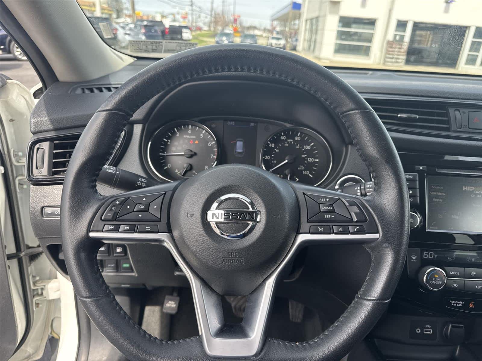 Thumbnail: 2020 Nissan Rogue - 17