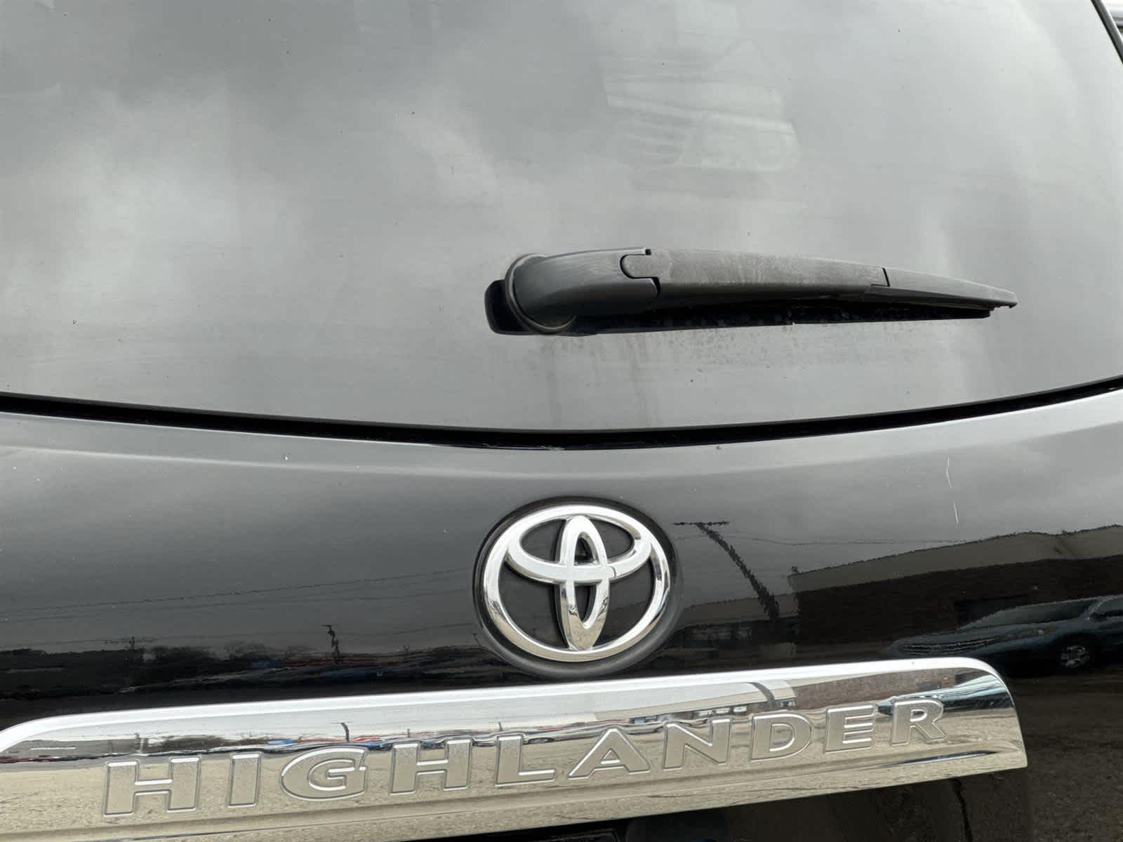 Thumbnail: 2013 Toyota Highlander - 8
