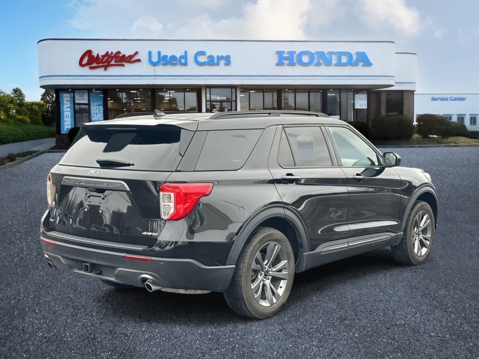 Thumbnail: 2023 Ford Explorer - 5