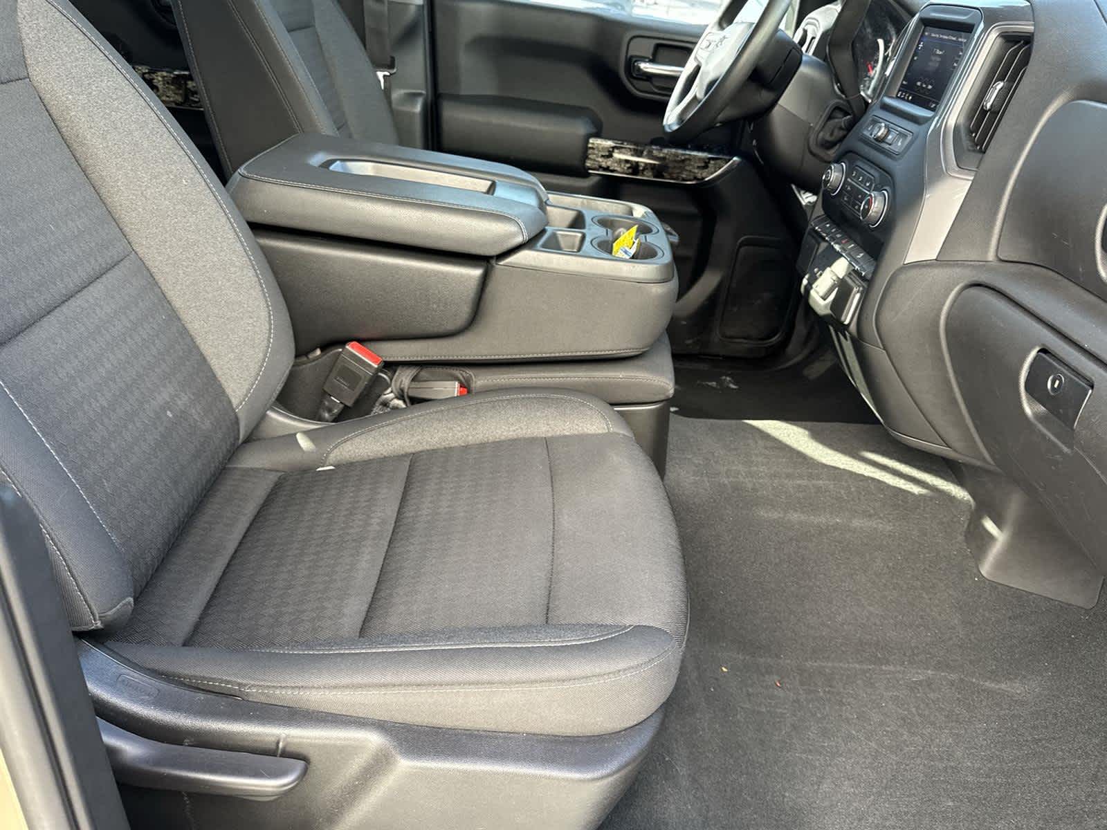 Thumbnail: 2022 Chevrolet Silverado 1500 - 17