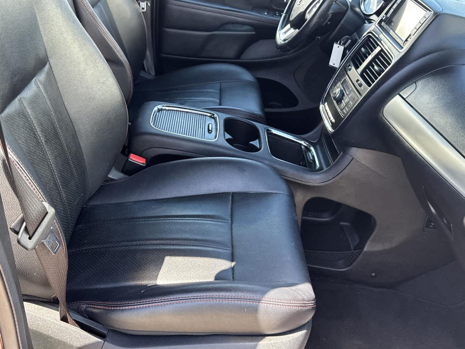 Thumbnail: 2019 Dodge Grand Caravan - 18