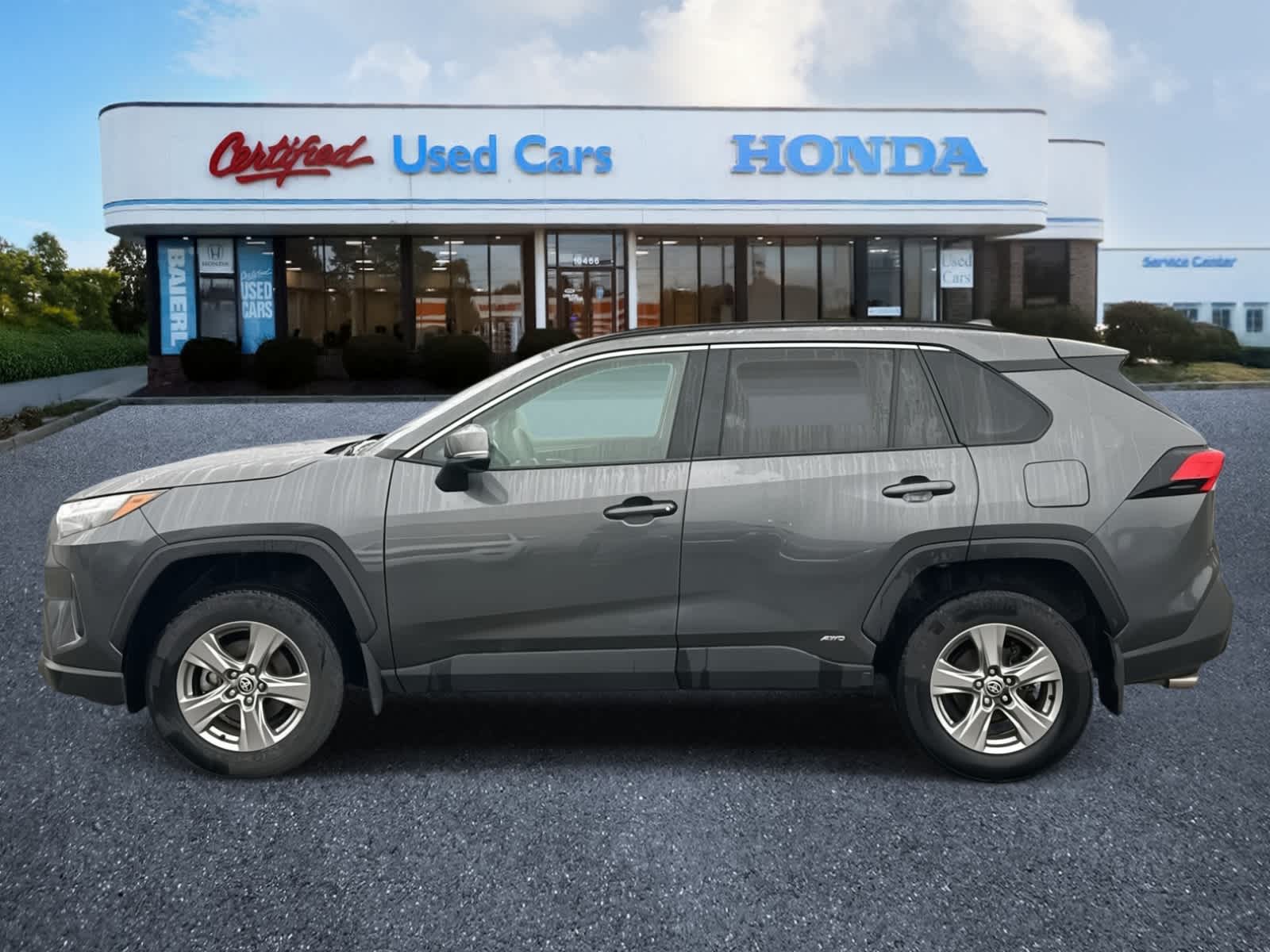 Thumbnail: 2024 Toyota RAV4 - 2