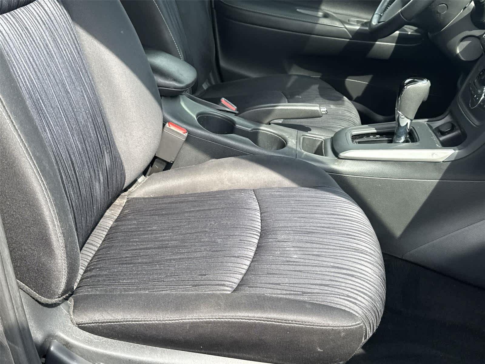 Thumbnail: 2019 Nissan Sentra - 19