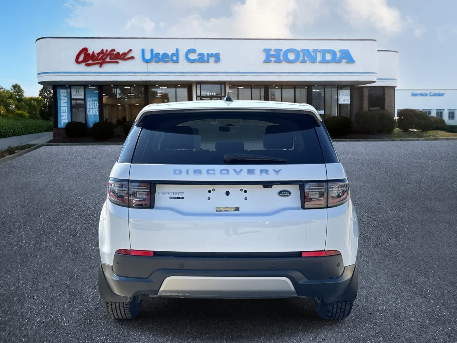 Thumbnail: 2020 Land Rover Discovery Sport - 4