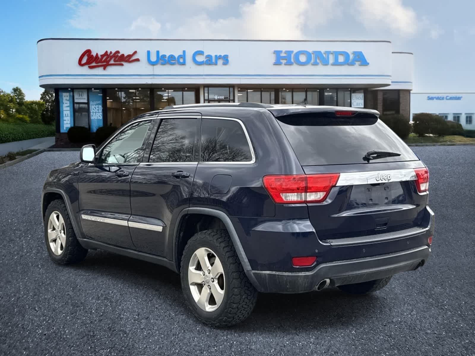 Thumbnail: 2013 Jeep Grand Cherokee - 4