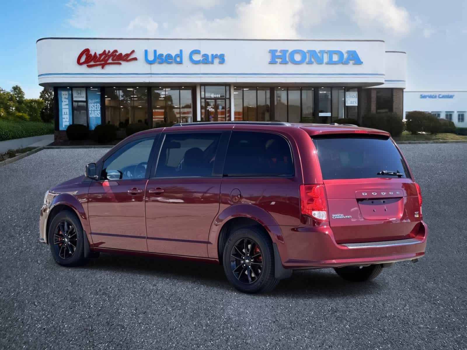 Thumbnail: 2019 Dodge Grand Caravan - 3