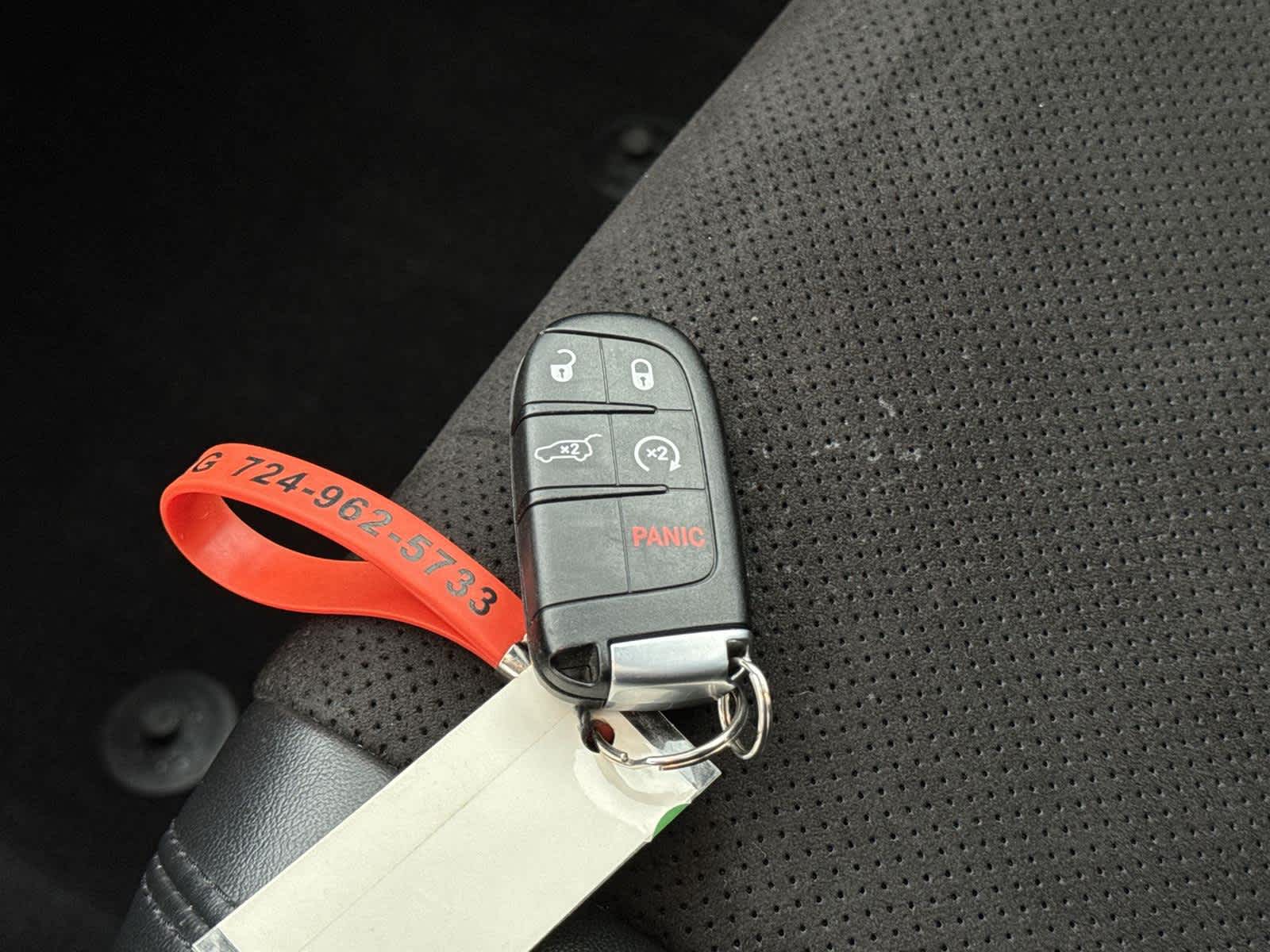 Thumbnail: 2020 Jeep Grand Cherokee - 32