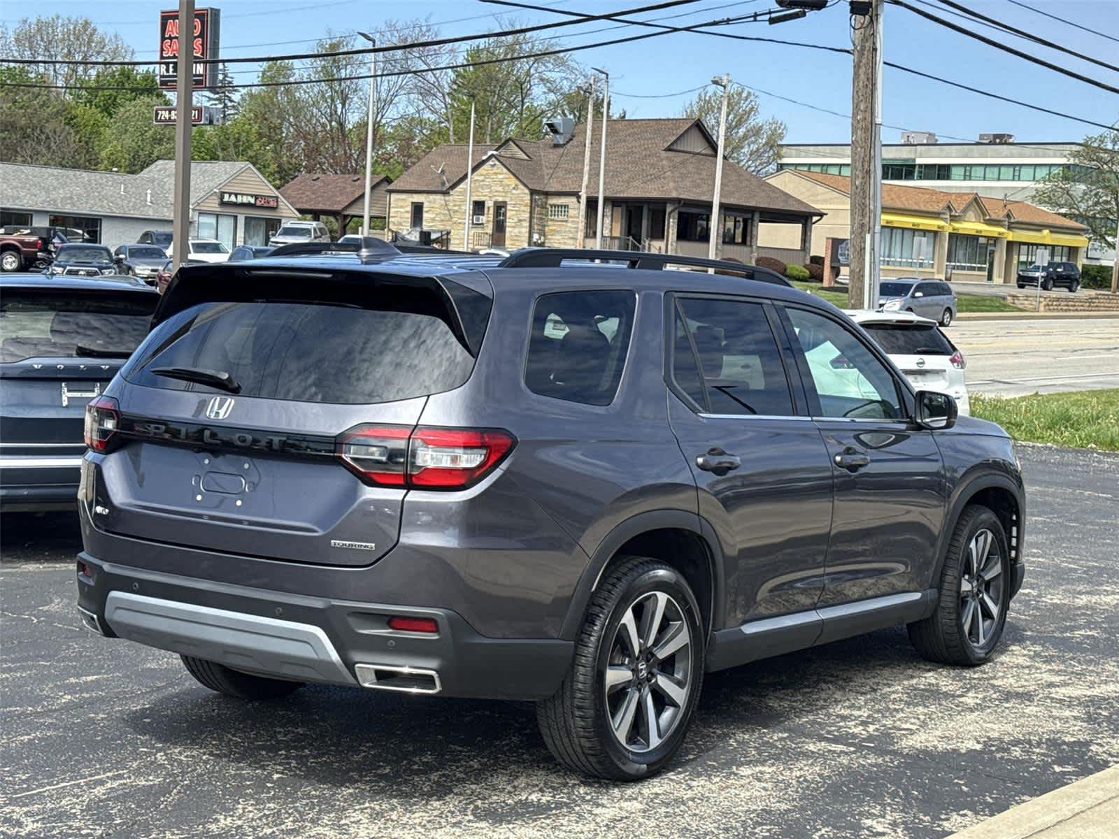 Thumbnail: 2023 Honda Pilot - 5