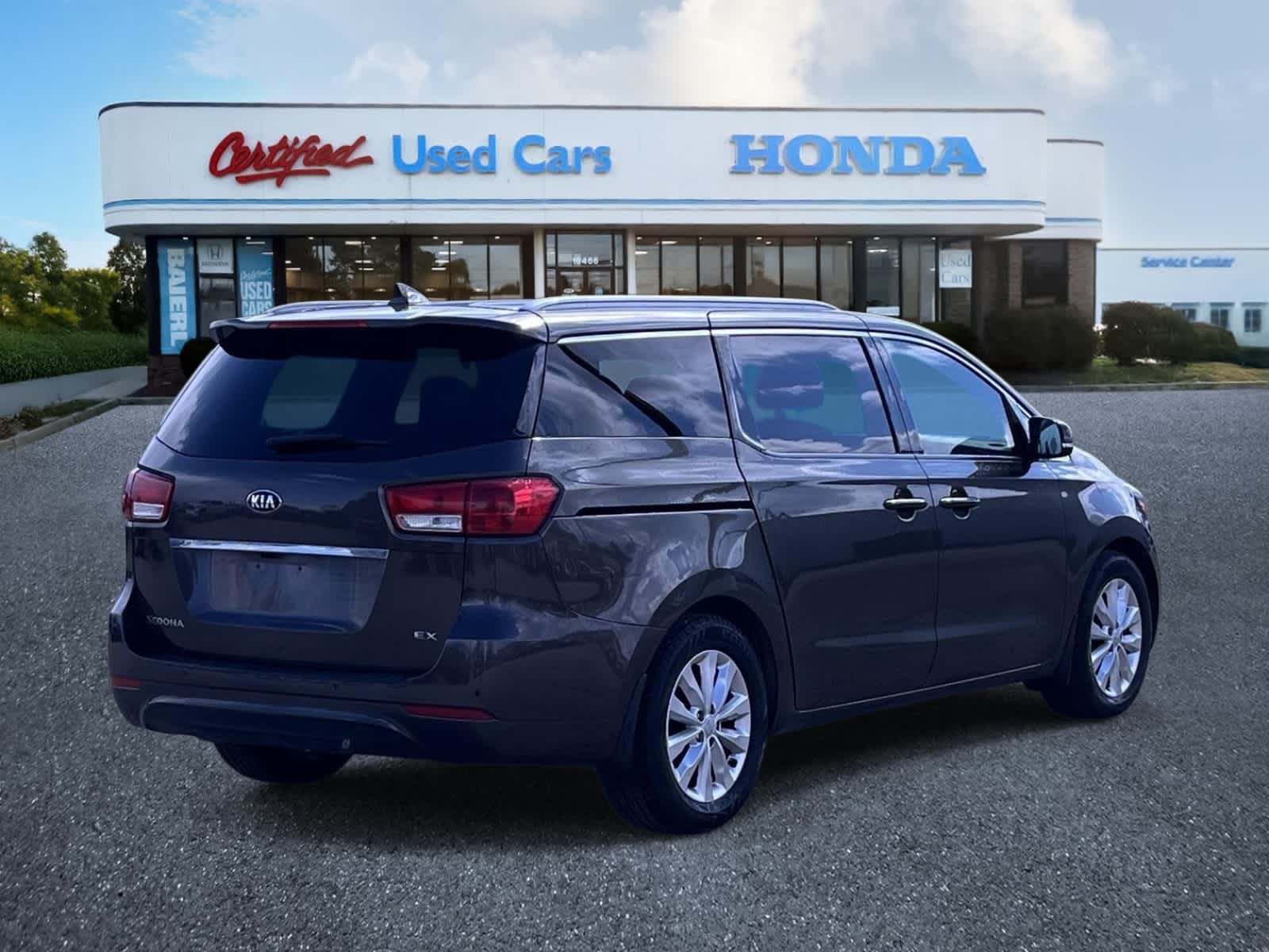 Thumbnail: 2016 Kia Sedona - 5