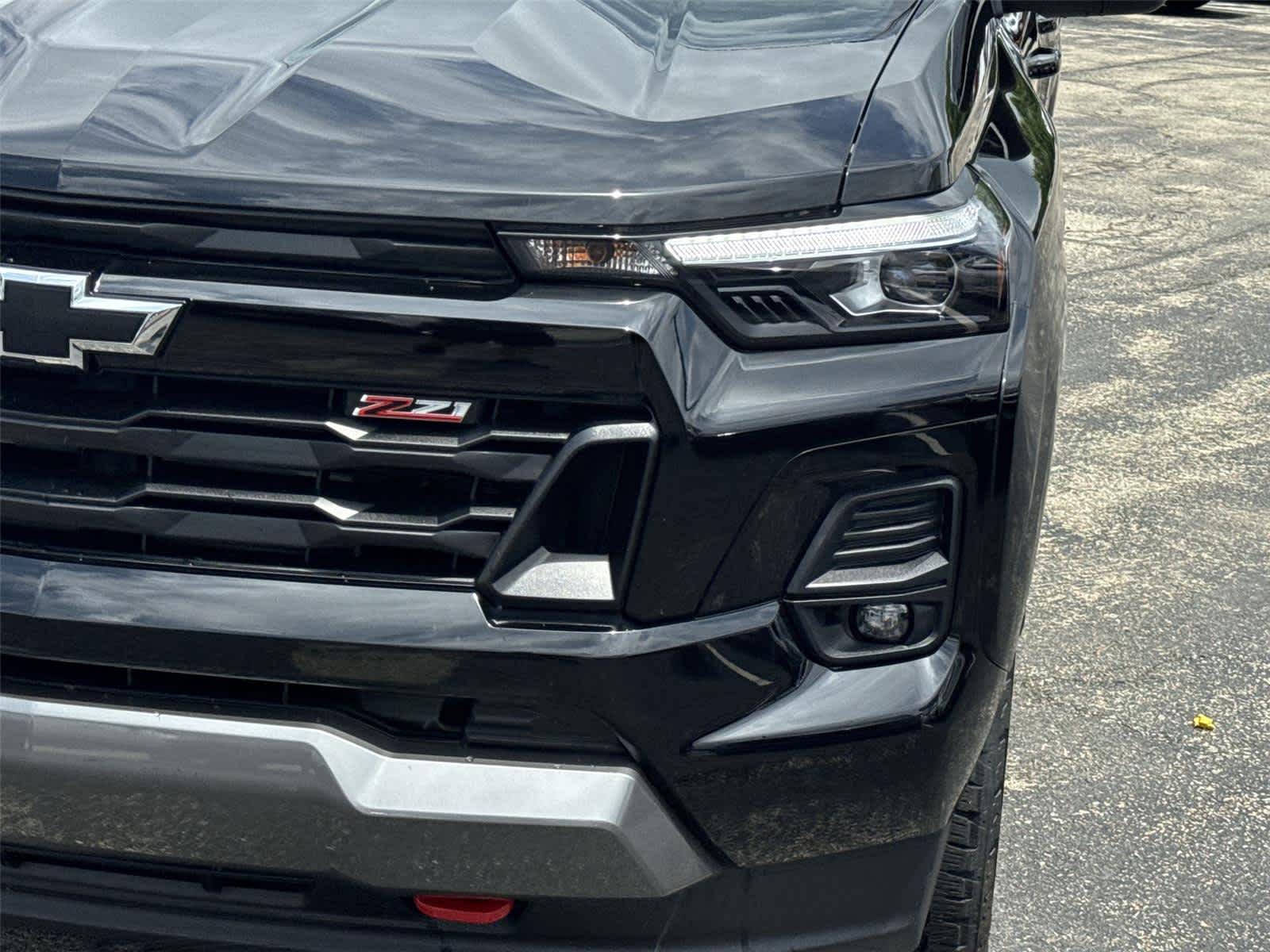 Thumbnail: 2024 Chevrolet Colorado - 9