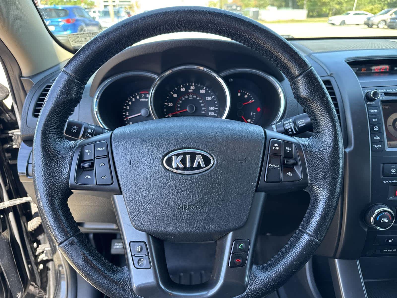 Thumbnail: 2011 Kia Sorento - 19